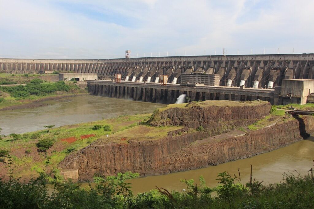 The long concrete wall and spillway of Itaipu Dam near Foz do Iguaçu